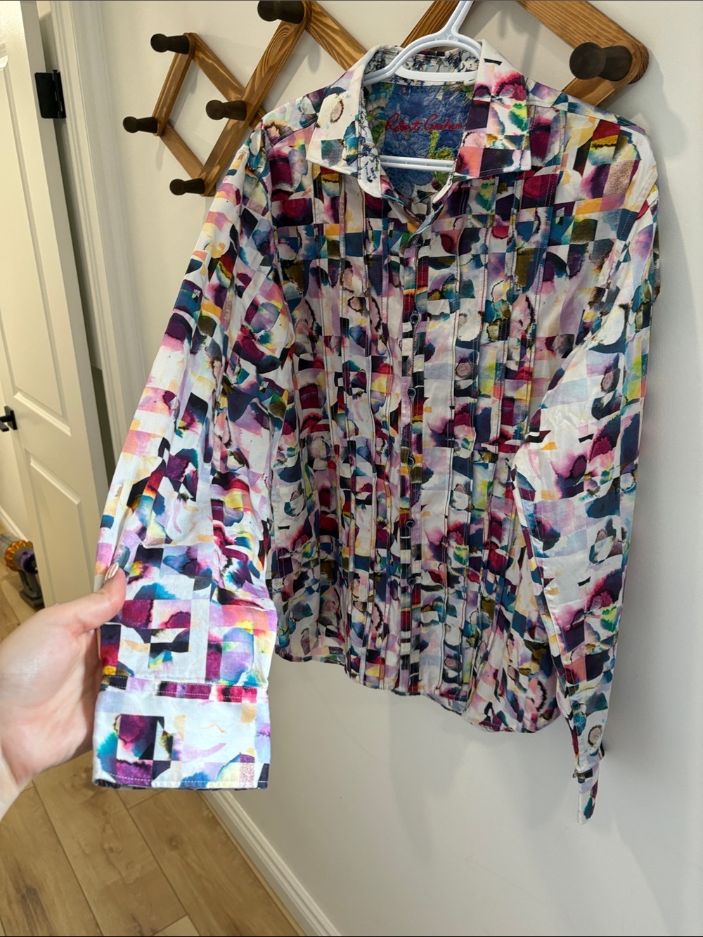 Robert Graham Magical Island button down shirtvibrant, multi-color watercolor - Picture 4 of 7